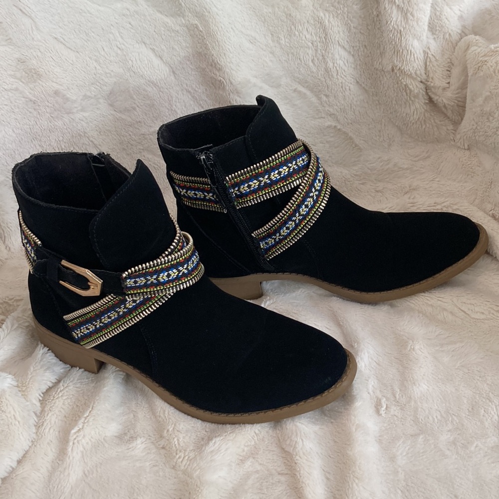 Twisted Brand Black Booties Aztec Southwestern Pattern